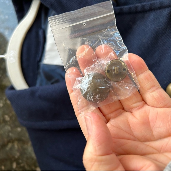 Old Navy Wool Blend Classic Pea Coat. Gold Buttons. Pockets. EUC. Nautical. Lg - Picture 11 of 15